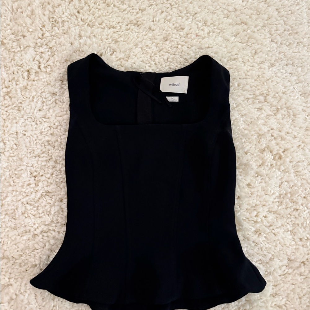 Aritzia Elegant Black Sleeveless Blouse